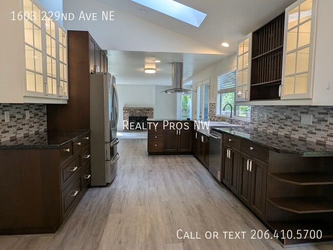 Photo - 1603 229th Ave NE