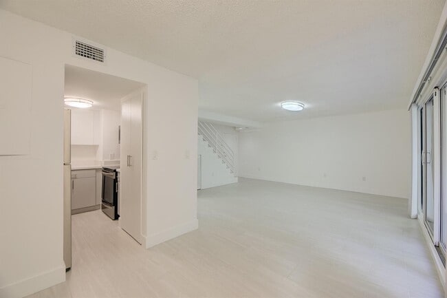 Photo - 2100 Brickell Ave Unit 404