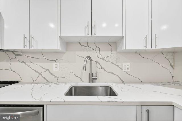 Building Photo - 1638 K St NE Unit B2
