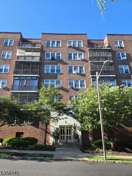 Photo - 5 Roosevelt Pl Apartamento Unidad E