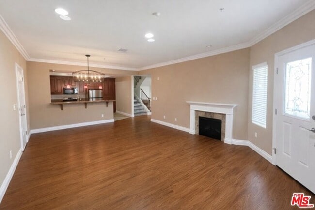 Photo - 1101 East Ave