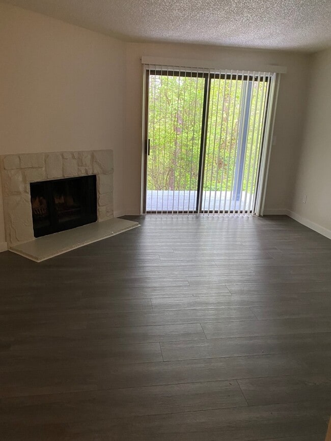 Photo - Panther Lake Apartments