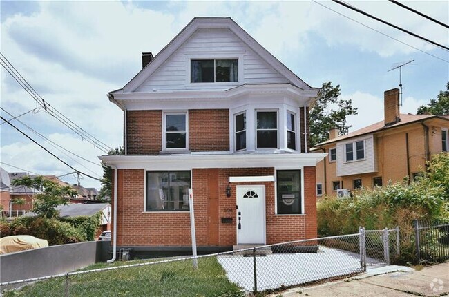 Building Photo - 604 Chislett St Rental