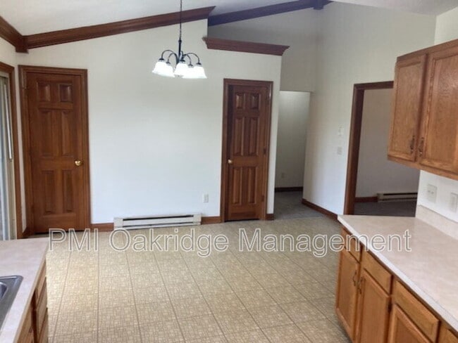 Photo - 1373 Michael Ct