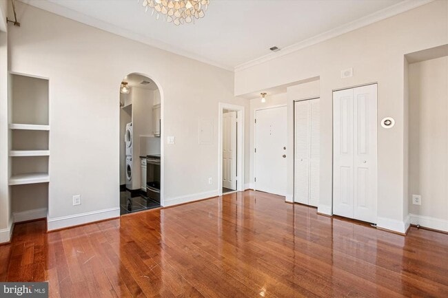 Photo - 2008 16th St NW Unit 402