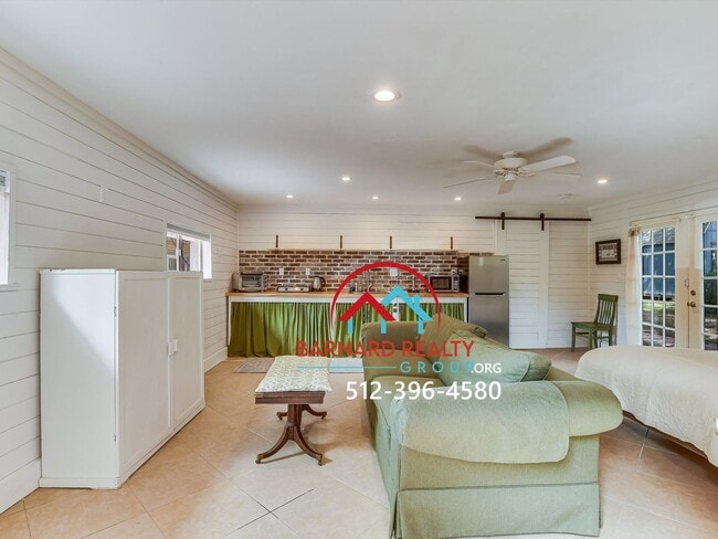 Photo - 1128 Hopkins St Unidad 1128 Hopkins-Studio Apartment