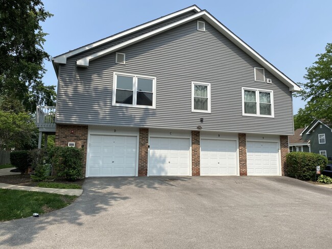 Photo - 2743 Wayfaring Ln Condo Unit 19-D