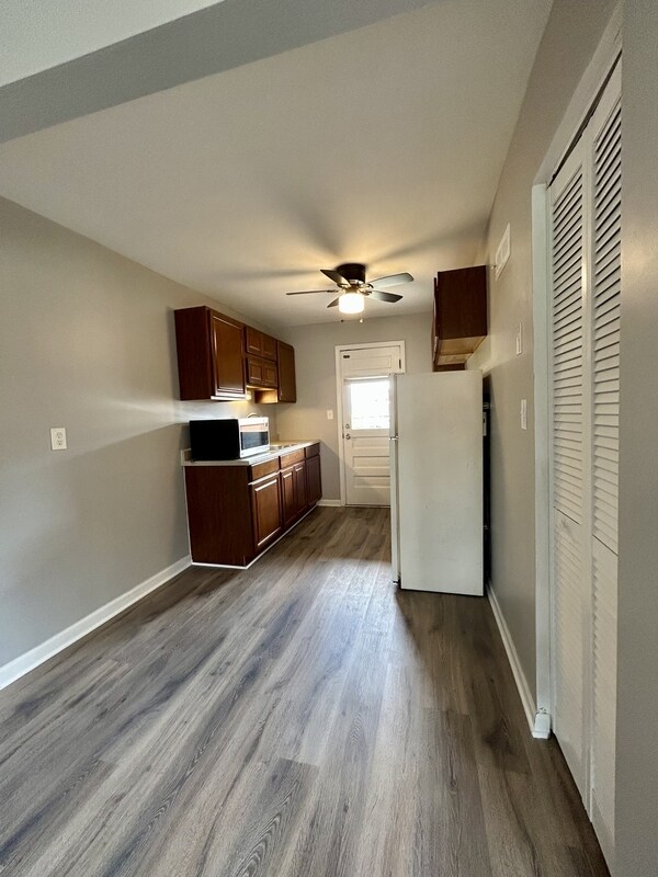 Photo - 1922 Goddard Rd Condo