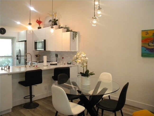 Building Photo - 78 Vía De Casas Norte