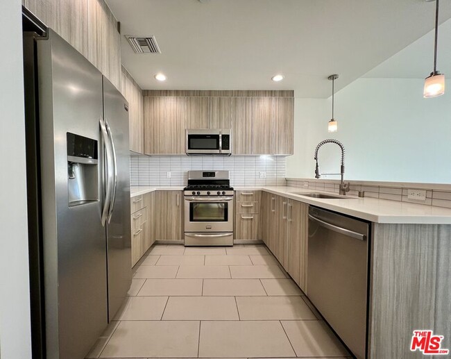 Photo - 1232 Kings Rd Condo Unit 305