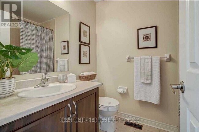 Photo - 23 Cooperage Ln