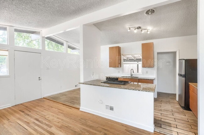 Photo - 1907 S Vrain St