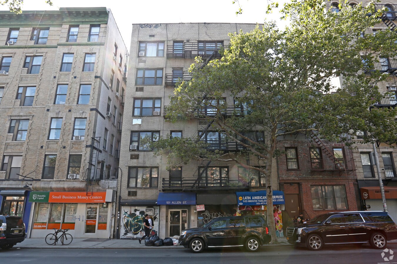 Photo - 151 Allen St