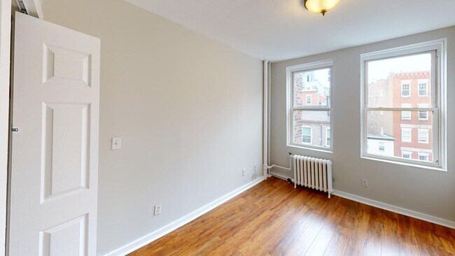 Photo - 224 Hanover St