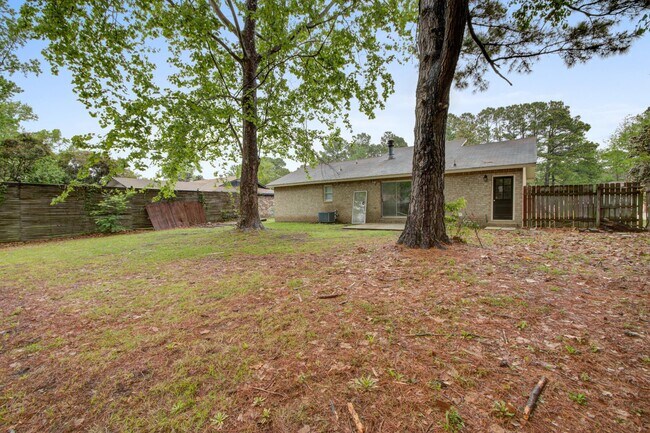 Photo - 105 Wadmalaw Cir