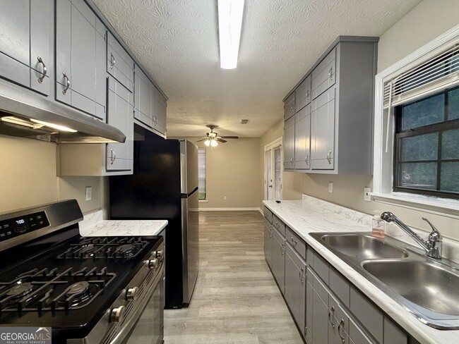 Photo - 204 Glendale Ct