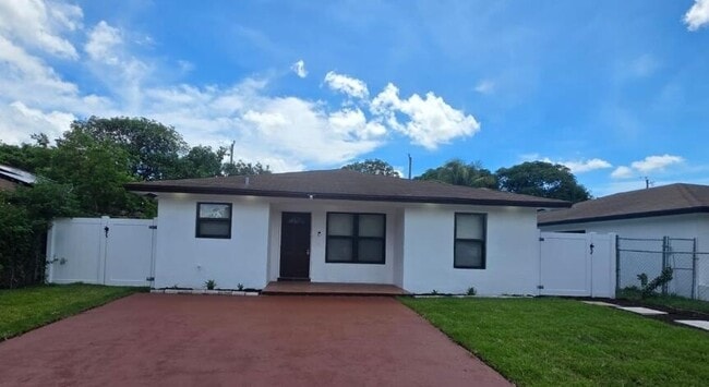 Photo - 320 Sterling Ave