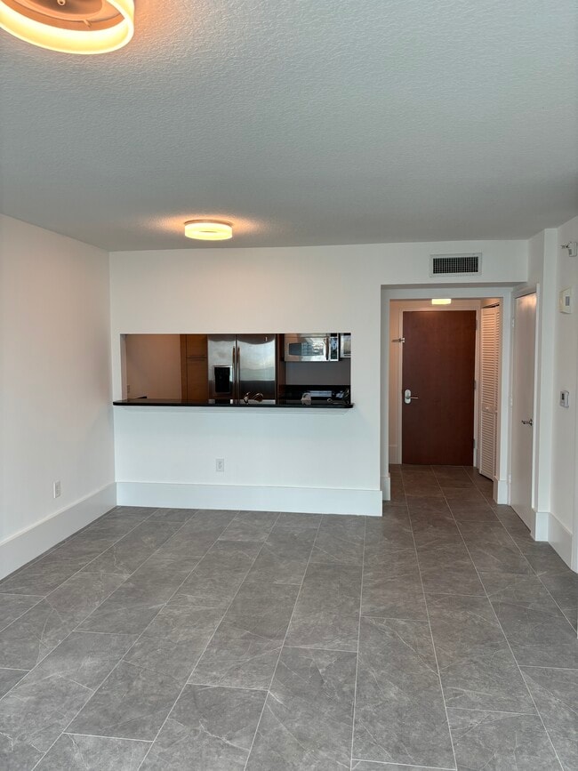Photo - 31 SE 5th St Unidad 31 SE 5 St Miami, Fl 33131