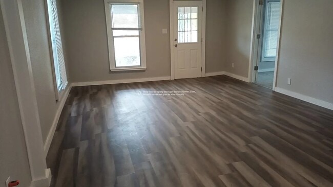 Photo - 612 Washington Ave