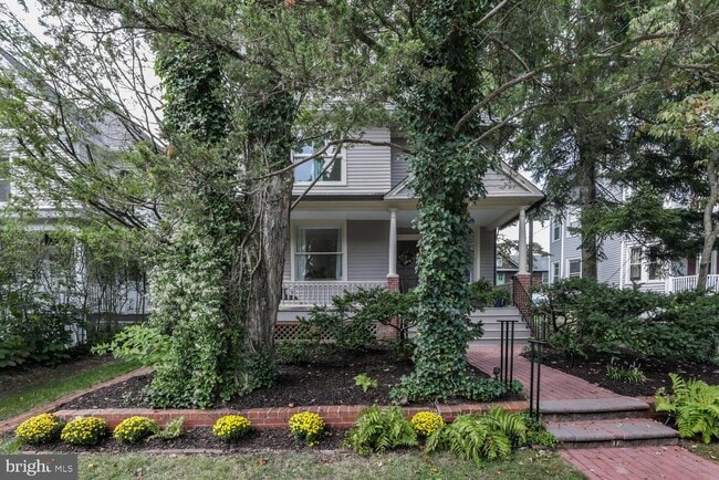 Building Photo - 30 Vandeventer Ave