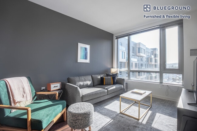 Building Photo - 400 Clementina St Rental