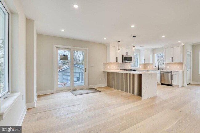 Photo - 9300 Riggs Rd