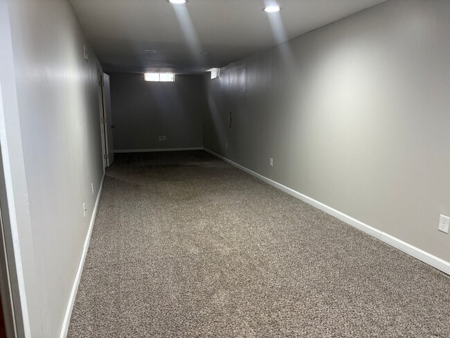 Photo - Beautiful 2 bedroom 1 bath with bonus room