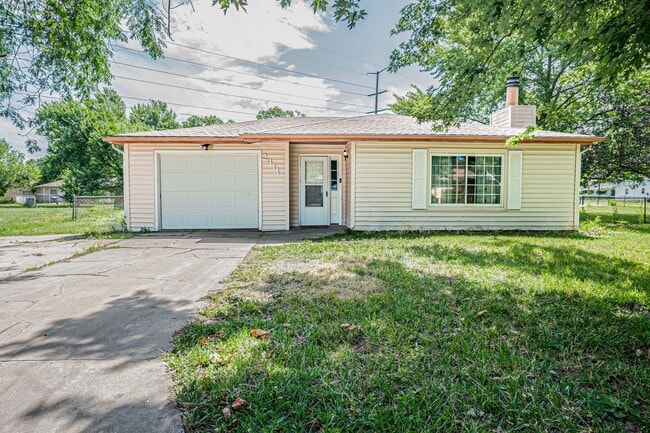 Building Photo - Please View 3D Virtual Walk-Through Before... Rental