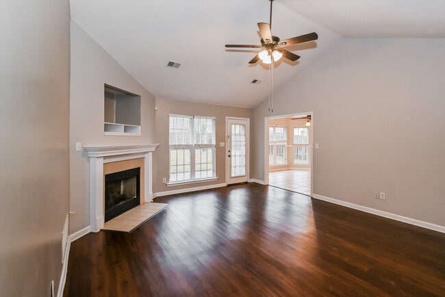 5109 Jon Oak Dr