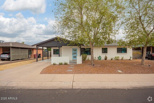 Building Photo - 2509 N 72nd Pl Rental
