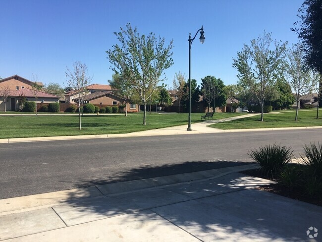 Building Photo - Home for Rent in Avalon Gated Community!  ...