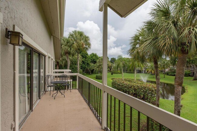 Photo - 11863 Wimbledon Cir Unit 501