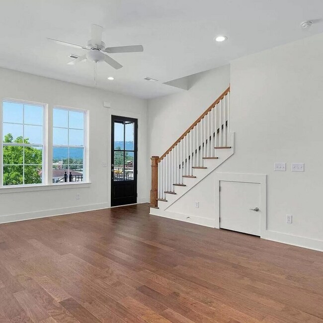 Photo - 829 S Greenwood Ave