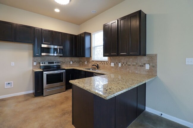 Photo - Located in Tahitian Village