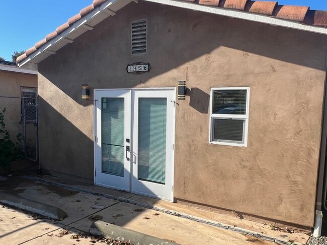 Building Photo - 3456 Madison St