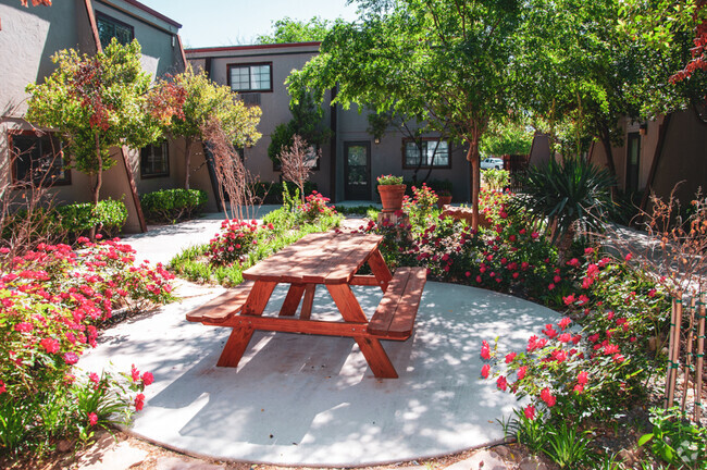 Building Photo - Bear Creek Apartments