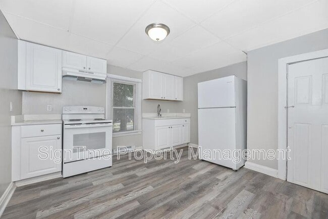 Photo - 531 Salem Ave Unit Apt 1