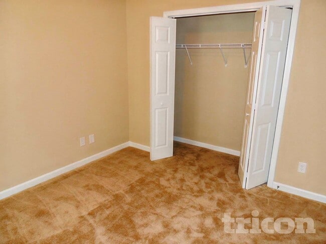 Photo - 1002 Mark Trail