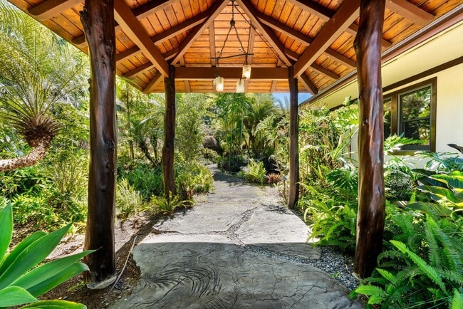 Photo - Luxury furnished 4 bedroom 3 bathroom with pool, spa, and outdoor showers