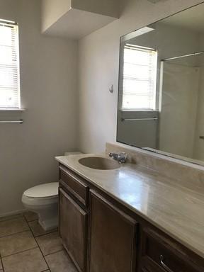 Photo - 701 S Cherry St Unidad C