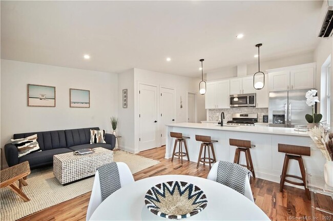 Photo - 75 Henry St Apartment Unit 3East