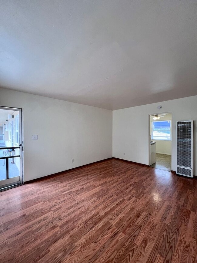 Photo - 4720-34 Wilson Ave Unit 4728 1/2