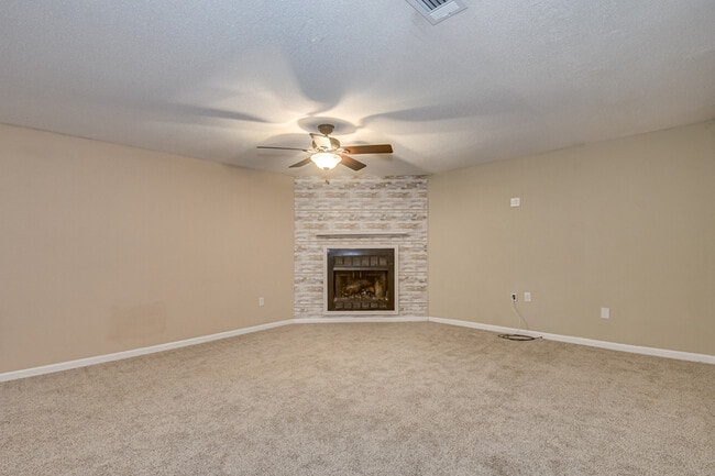 Photo - 4410 Goshen Lake Dr S