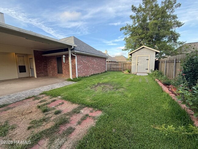 Photo - 133 Woodstock Dr