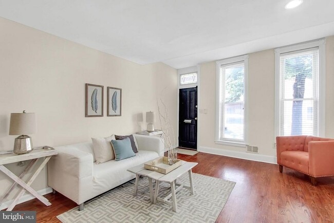 Photo - 1029 S Hanover St