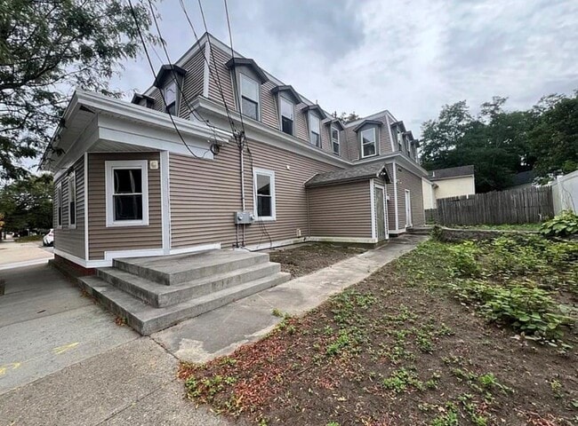 Photo - 9 Turner Ave Unidad 2