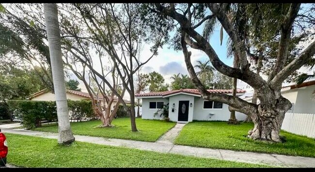 Photo - 1060 Tyler St