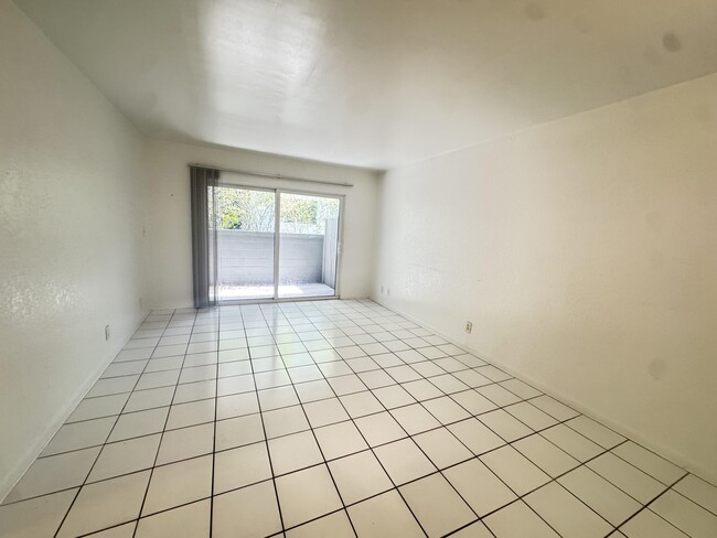 Photo - 1100 S Lake Dr Unit 9