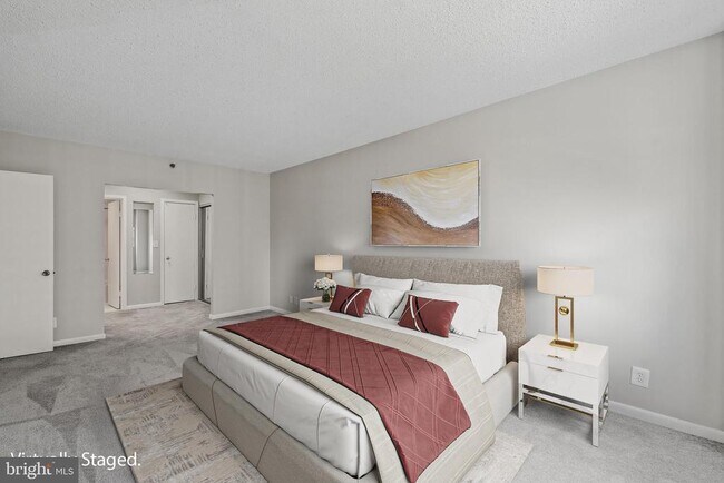 Photo - 5501 Seminary Rd Unidad 1502S