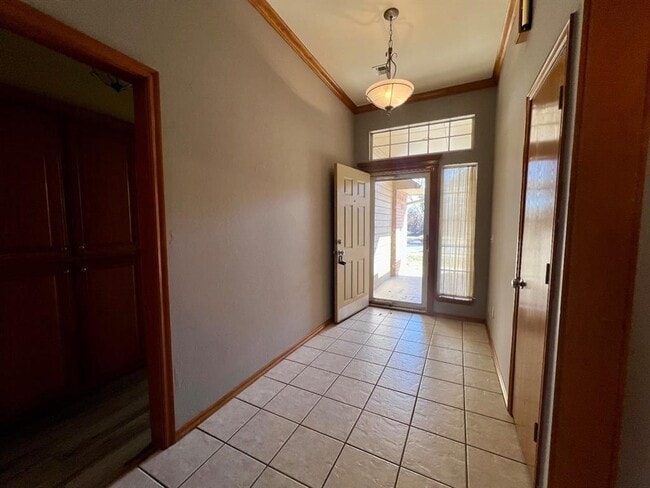 Photo - 2909 SE 96th St